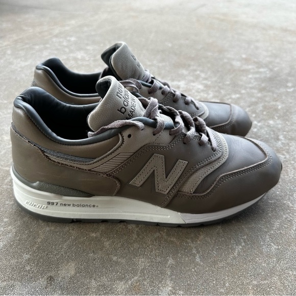 New Balance 997 Leather Sneakers Classic Retro Design Made in USA Men’s Size 9 - Picture 6 of 11